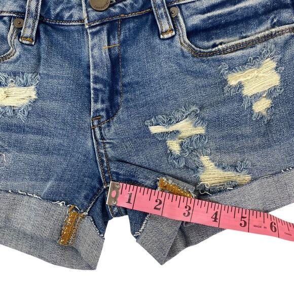 Blank NYC Denim Fulton Boyfriend Fit  Distressed Roll Up Shorts NEW Size 24 - Picture 6 of 9